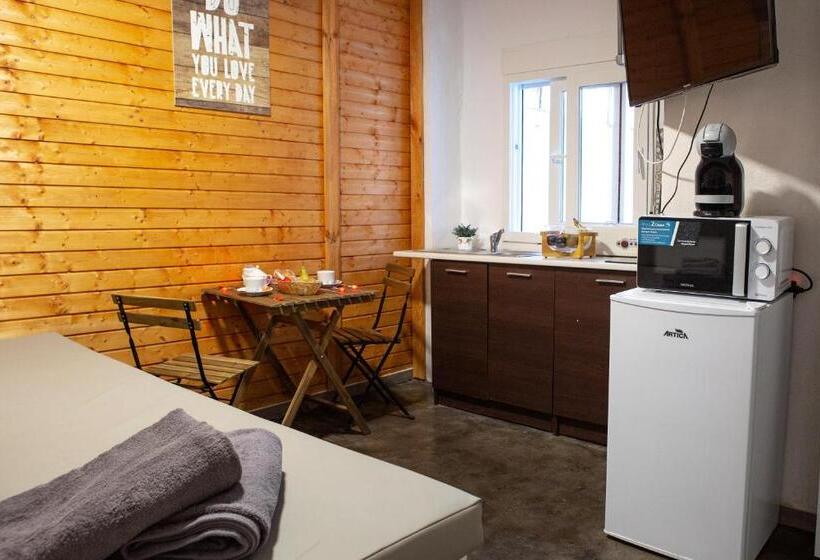 バスタブ付きスタンダードルーム, Fortress Jacuzzi Suites