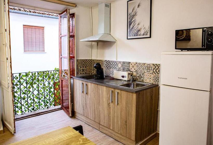 ジュニアスイート, Fortress Jacuzzi Suites