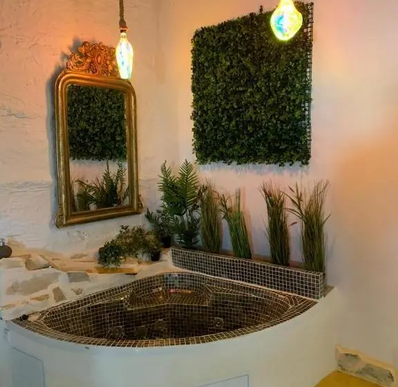 マウンテンビュースイート, Fortress Jacuzzi Suites