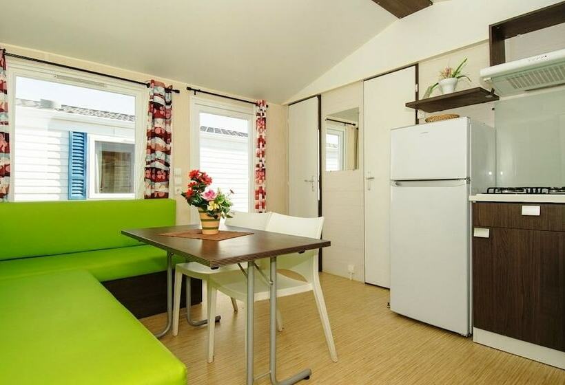 2 Szobás Ház, Camping Pirinenc