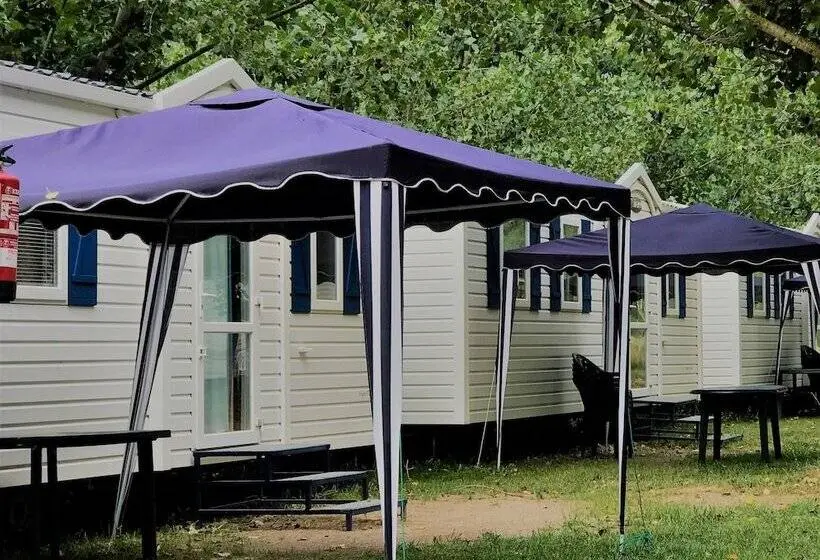 3ベッドルームハウス, Camping Pirinenc