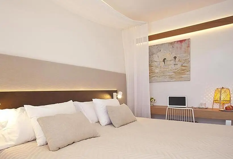 Superior Room with Terrace, Ynaira Hotel & Spa