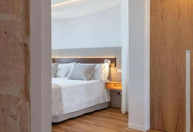 سوئیت با وان آب گرم, Ynaira Hotel & Spa
