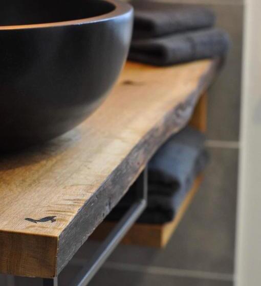 Номер Superior, Pelikans Krone