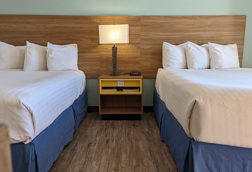İki Çift Kişilik Yataklı Standart Oda, Days Inn By Wyndham Lake Havasu