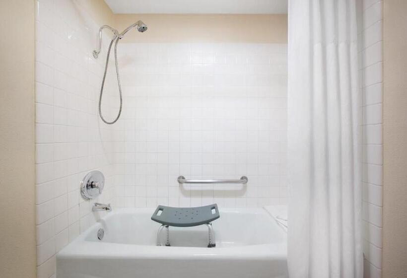 اتاق استاندارد با تخت بزرگ برای معلولان, Days Inn By Wyndham Lake Havasu