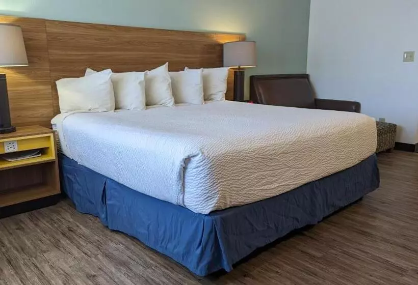 سوئیت با تخت بزرگ, Days Inn By Wyndham Lake Havasu
