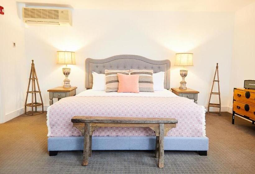 Номер Deluxe Кровать Кинг, Shelter Harbor Inn