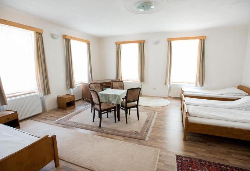 غرفة قياسية رباعية, Gästehaus Fogarasch