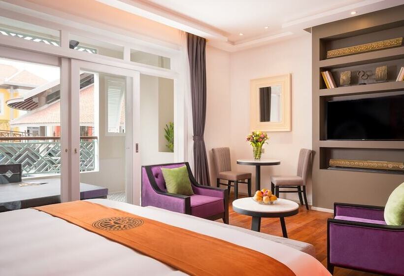 جناح مطلّ علي حمام السباحة, The Royal Family Suites By Memoire Palace Resort & Spa