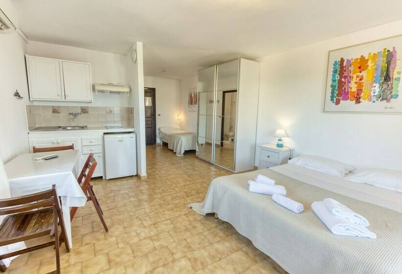 스탠다드 스튜디오 (테라스구비), Motel A Puntella