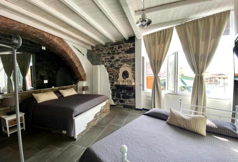 חדר משפחתי, 5 Terre Pelagos 2