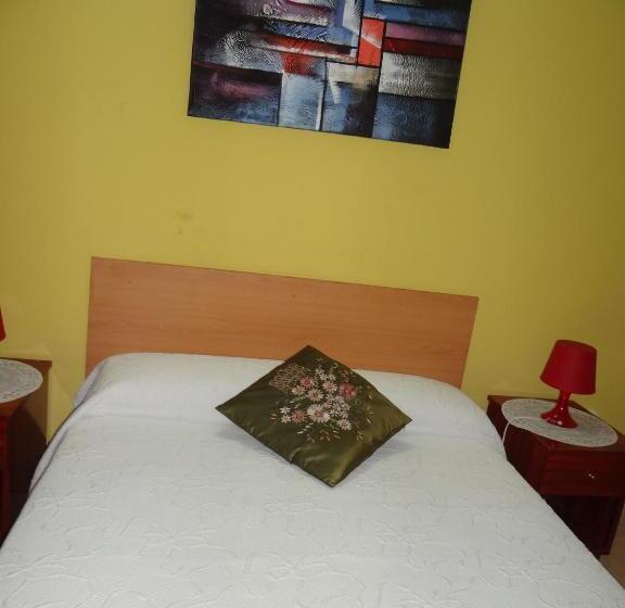 Номер Стандарт Индивидуальный Совместная Ванная, Pensión Dani