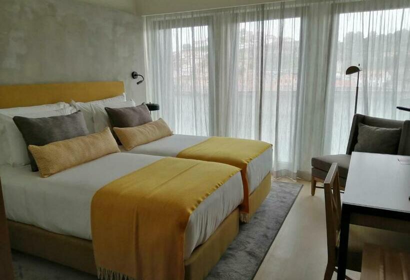 اتاق سوپریور, Neya Porto