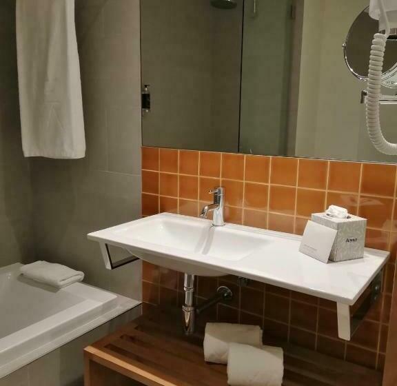 اتاق سوپریور, Neya Porto