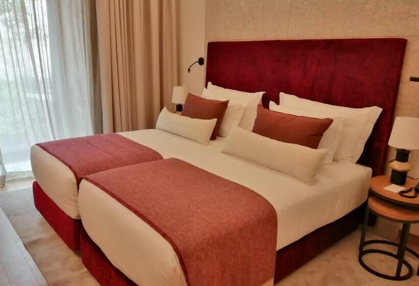 اتاق استاندارد, Neya Porto