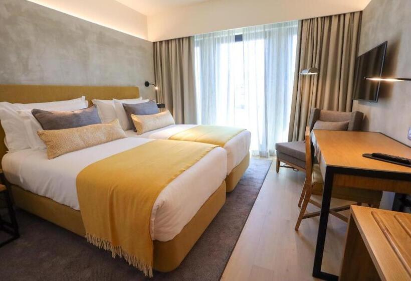 اتاق سوپریور, Neya Porto