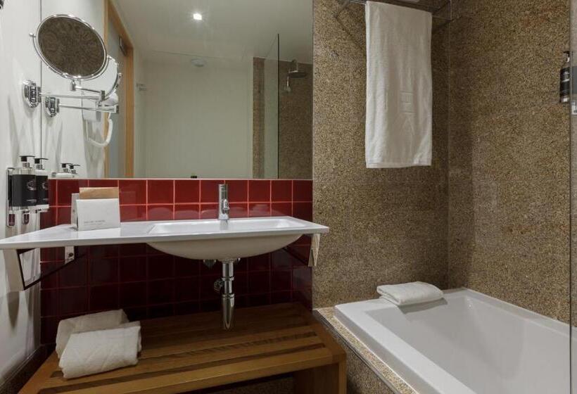 اتاق استاندارد, Neya Porto