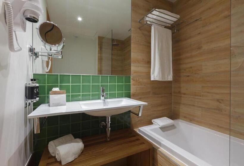 اتاق استاندارد, Neya Porto