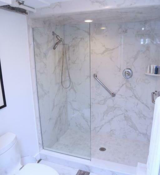 חדר דחוקס עם מיטת קינג, Harpoon House