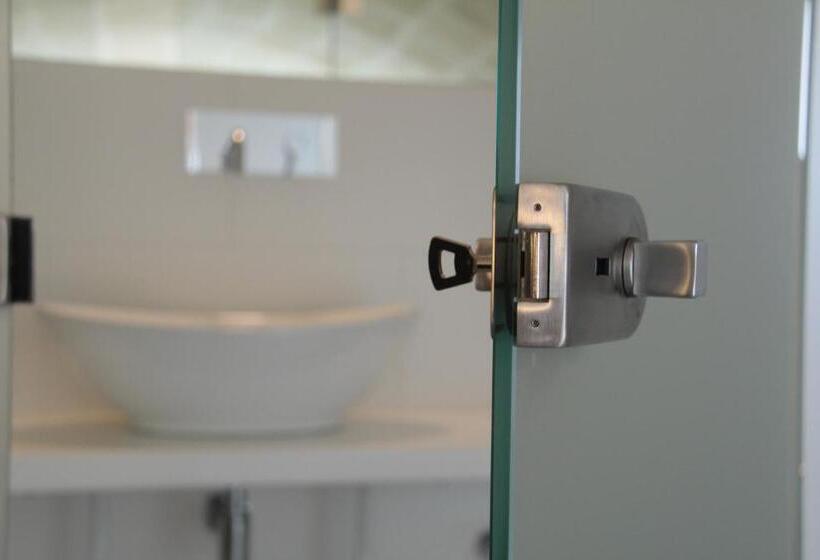 豪华套房, Lamia Room Rentals