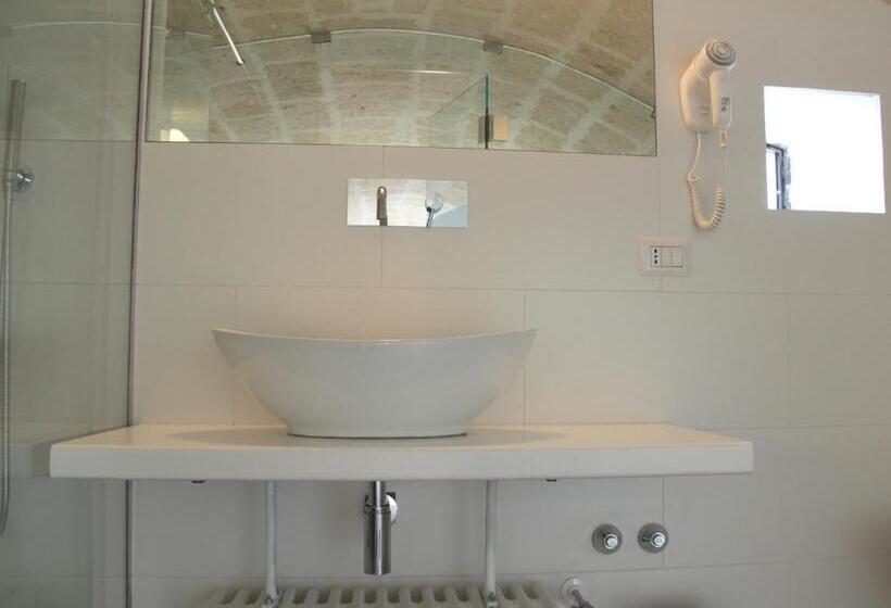 豪华套房, Lamia Room Rentals