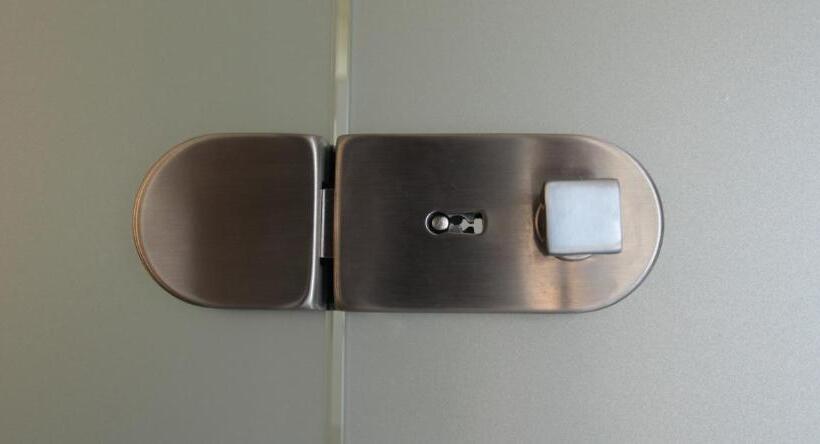 豪华套房, Lamia Room Rentals