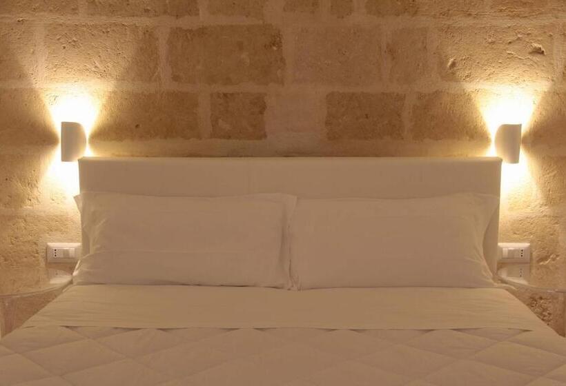 标准间带阳台, Lamia Room Rentals