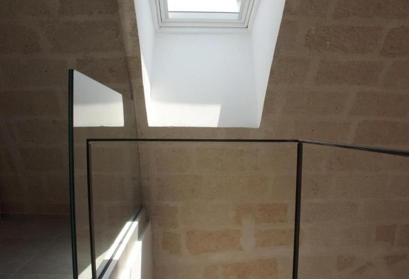 豪华套房, Lamia Room Rentals