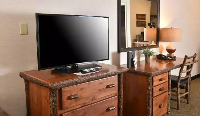 キングサイズベッドのデラックスルーム, Boarders Inn & Suites By Cobblestone Hotels In Waukon