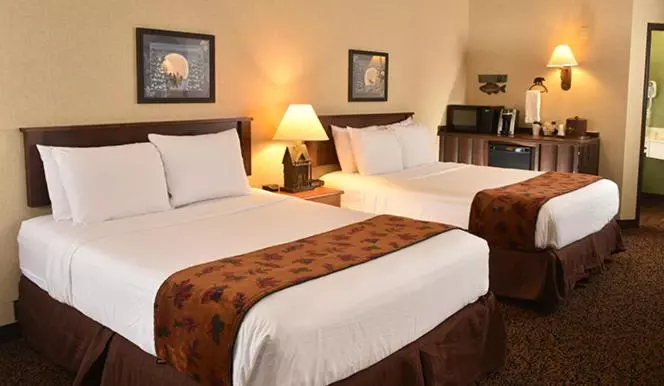 キングサイズベッドのデラックスルーム, Boarders Inn & Suites By Cobblestone Hotels In Waukon