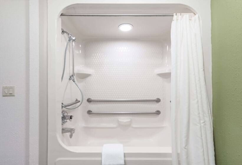 适合残疾人使用的标准间, Baymont By Wyndham Pueblo