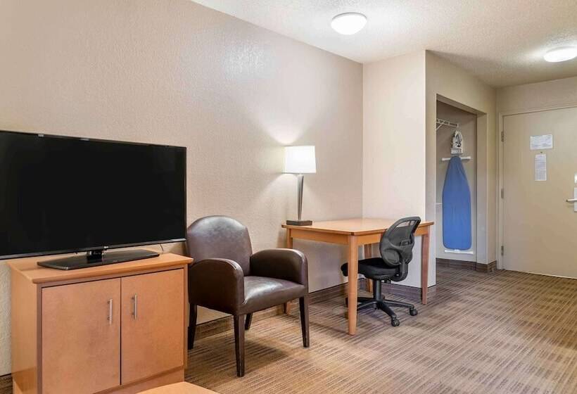 استودیوی لوکس, Extended Stay America Select Suites   Detroit   Warren