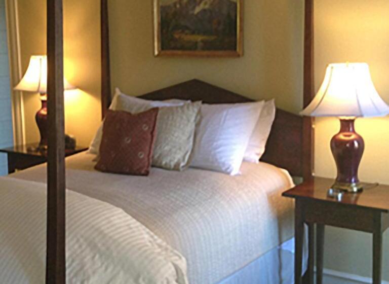 豪华房间, Morgan State House Inn