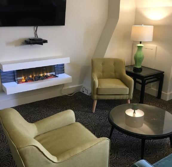 豪华房间, Morgan State House Inn