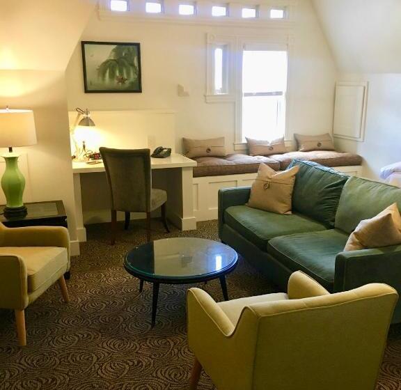 豪华房间, Morgan State House Inn