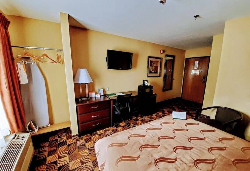Номер Стандарт 2 Двуспальные Кровати, Quality Inn Brunswick Cleveland South