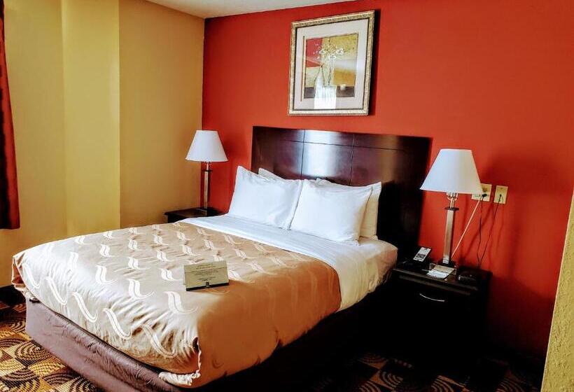 غرفة قياسية, Quality Inn Brunswick Cleveland South