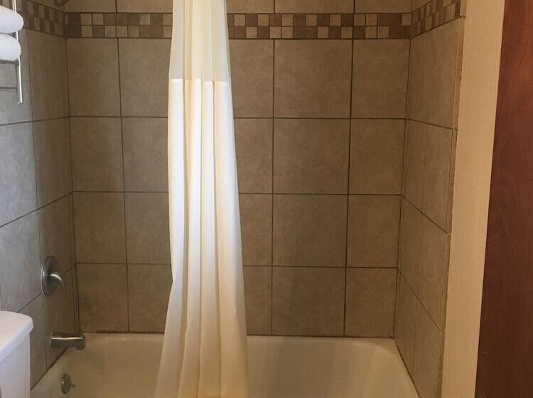 חדר סופריור, Ramada By Wyndham Elko Hotel At Stockmen S Casino