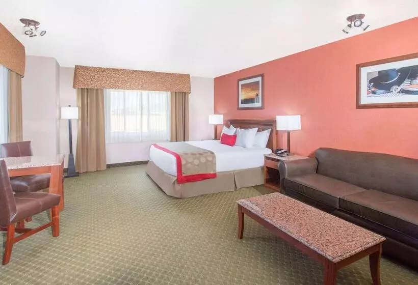 سوییت, Ramada By Wyndham Elko Hotel At Stockmen S Casino