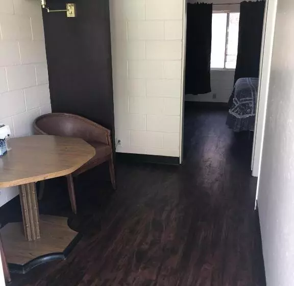 اتاق استاندارد با تخت بزرگ, Sierra Lodge Three Rivers