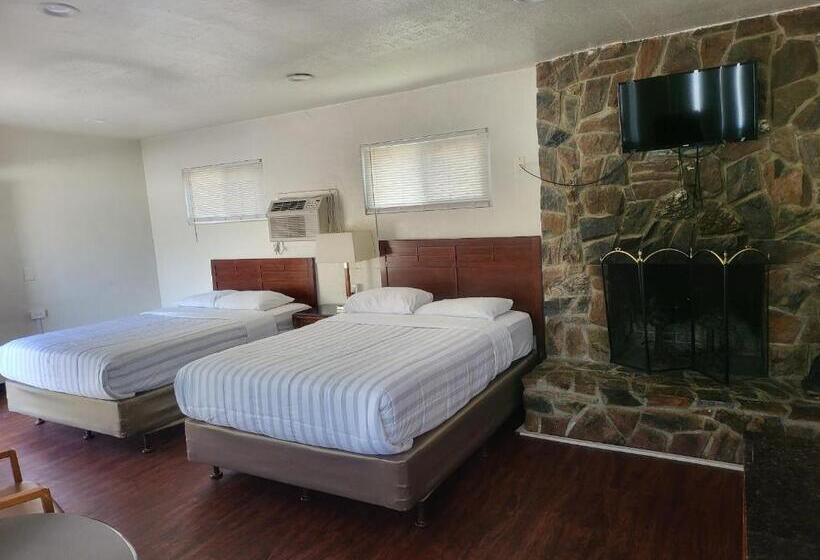 غرفة كلاسيكية رباعية, Sierra Lodge Three Rivers