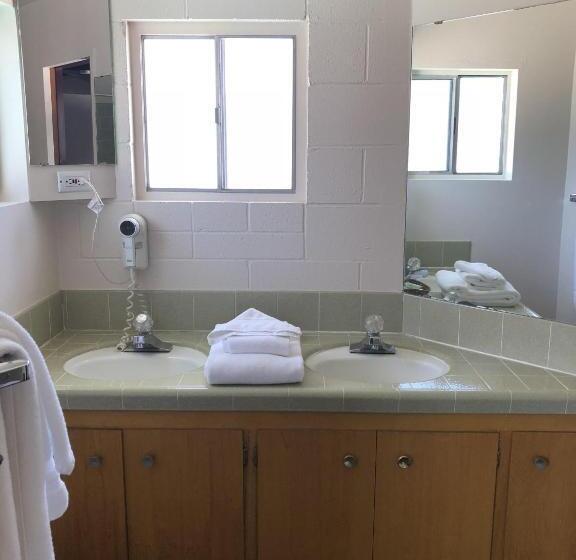 جناح ديلوكس, Sierra Lodge Three Rivers