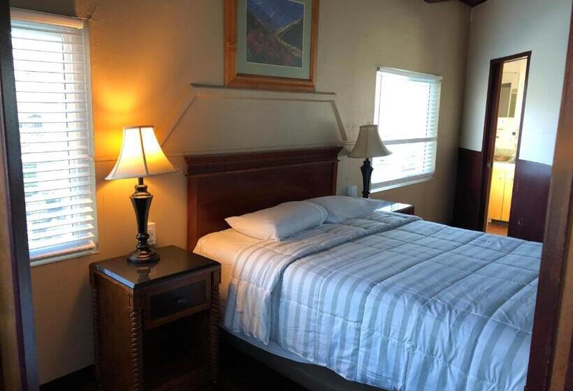 جناح ديلوكس, Sierra Lodge Three Rivers