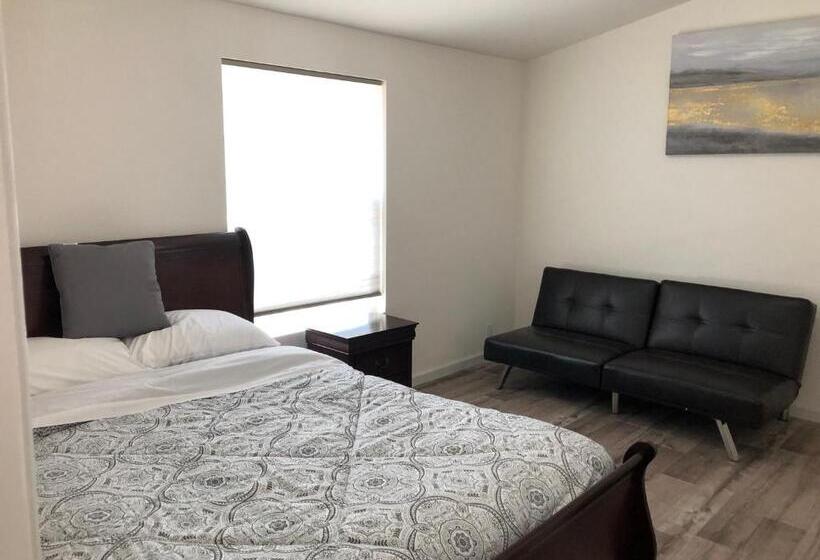 منزل غرفة نوم واحدة, Sierra Lodge Three Rivers