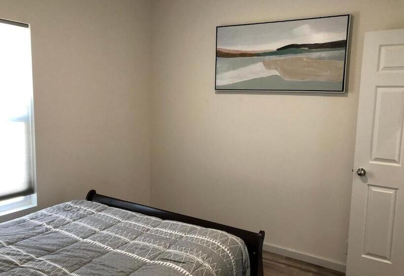 منزل غرفة نوم واحدة, Sierra Lodge Three Rivers