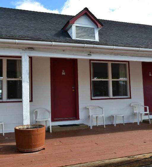 스탠다드 룸 킹사이즈 침대, Silver Maple Inn And The Cain House Country Suites