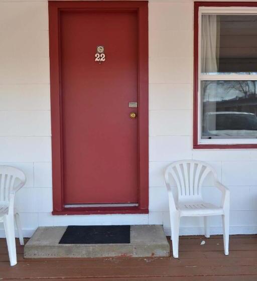 스탠다드 룸, Silver Maple Inn And The Cain House Country Suites