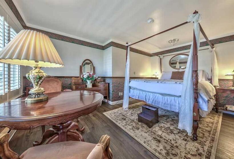 수피리어 룸, Silver Maple Inn And The Cain House Country Suites