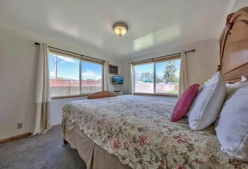 خانه 1 خوابه, Silver Maple Inn And The Cain House Country Suites